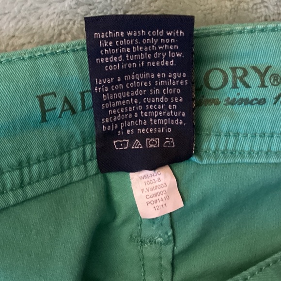 Women’s Faded Glory Capris Capri Size 10 Green - Picture 5 of 5